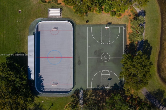 1828 Aspen Ln, Weston, FL 33327 - view of basketball court