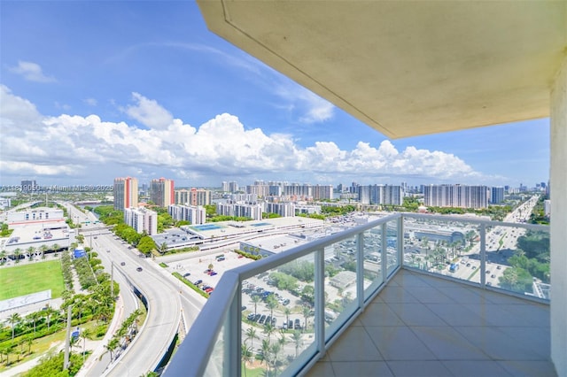16699 Collins Ave Unit 2107, Sunny Isles Beach, FL 33160 - balcony featuring a city view