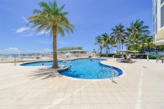 16699 Collins Ave Unit 2107, Sunny Isles Beach, FL 33160 - community pool with a patio