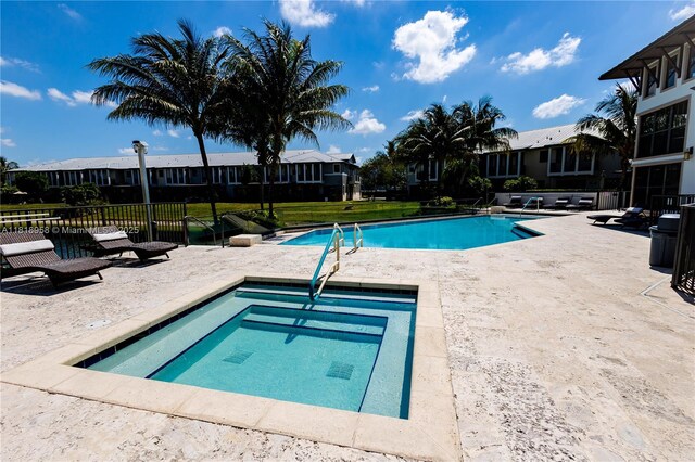 10464 NW 61st St, Doral, FL 33178 - photo 30