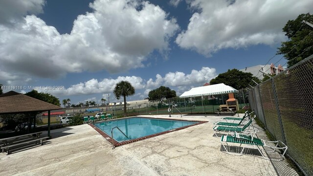 9455 W Flagler St Unit C308, Miami, FL 33174 - community pool featuring a patio area