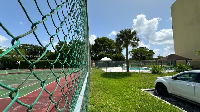 9455 W Flagler St Unit C308, Miami, FL 33174 - view of property's community featuring a tennis court