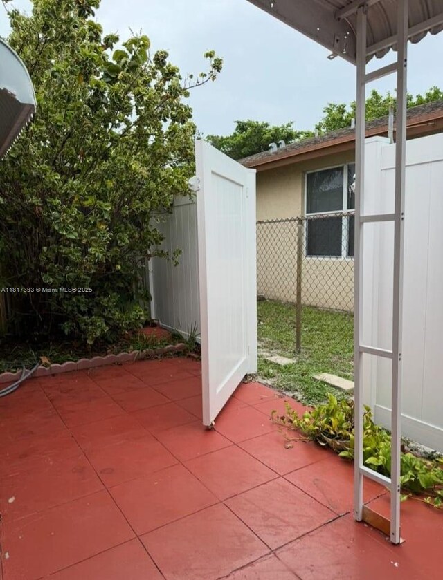 2241 Monroe St Unit 11, Hollywood, FL 33020 - photo 11