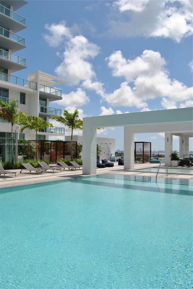 3900 Biscayne Blvd Unit N-1011, Miami, FL 33137 - view of community pool