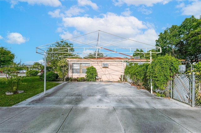 7280 SW 9th St, Miami, FL 33144 - view of patio / terrace