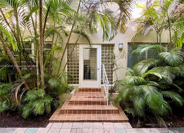 4740 Pine Tree Dr Unit 28, Miami Beach, FL 33140 - property entrance with stucco siding