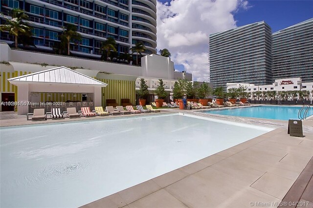 1300 S Miami Ave Unit 2305, Miami, FL 33130 - community pool with a patio