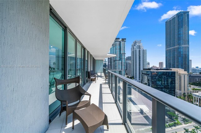 1300 S Miami Ave Unit 2305, Miami, FL 33130 - balcony featuring a view of skyline