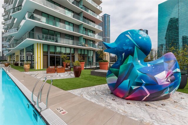 1300 S Miami Ave Unit 2305, Miami, FL 33130 - view of community pool