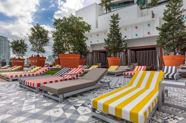 1300 S Miami Ave Unit 2305, Miami, FL 33130 - view of patio featuring an outdoor hangout area