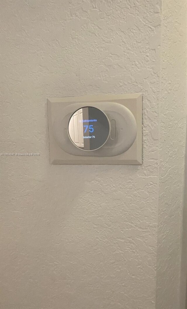 18796 SW 27th Ct, Miramar, FL 33029 - detailed view of a textured wall