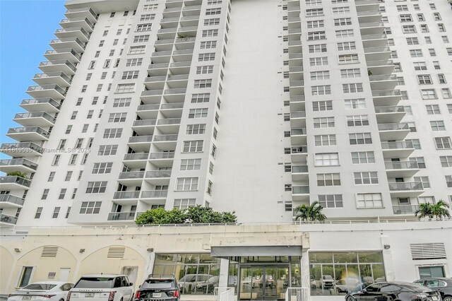 3015 N Ocean Blvd Unit 4K, Fort Lauderdale, FL 33308 - view of apartment building / complex