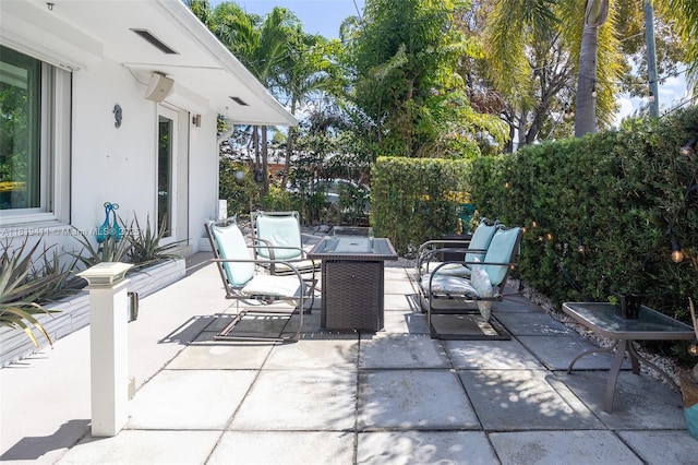 806 Argonaut Is, Dania Beach, FL 33004 - view of patio with outdoor dining space