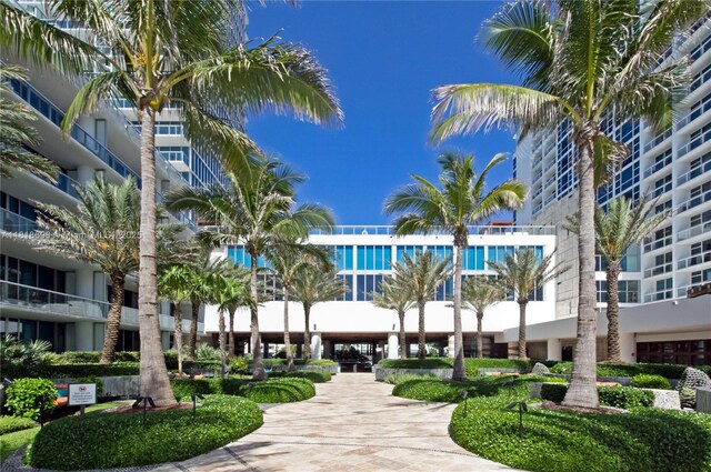 6801 Collins Ave Unit 1401, Door Number Miami Beach, FL 33141 - view of property's community