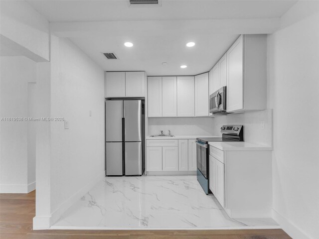 520 NW 32nd Pl, Miami, FL 33125 - photo 11