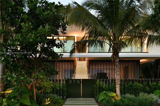 375 N Hibiscus Dr, Miami Beach, FL 33139 - view of gate