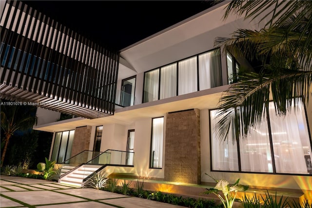 375 N Hibiscus Dr, Miami Beach, FL 33139 - view of property at night