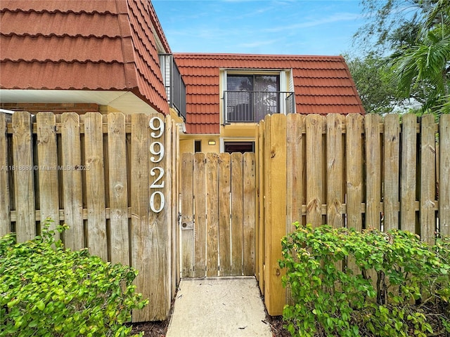 9920 NW 6th Pl Unit 9920, Plantation, FL 33324 - view of gate