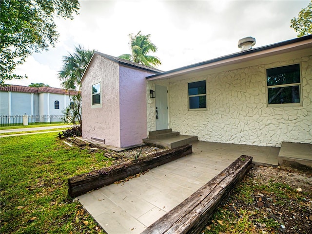 412 Columbus Pkwy, Hollywood, FL 33021 - back of house featuring stucco siding