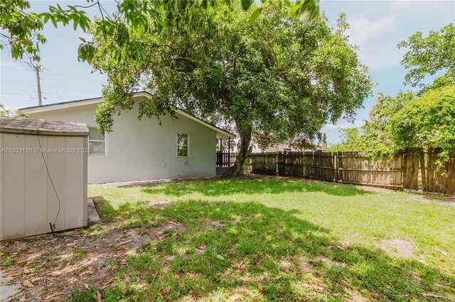 1730 NW 58th St, Miami, FL 33142 - photo 23