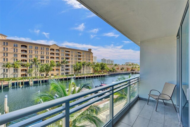 2950 NE 188th St Unit 225, Aventura, FL 33180 - balcony featuring a water view