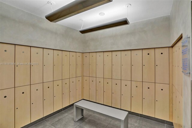 2950 NE 188th St Unit 225, Aventura, FL 33180 - view of community