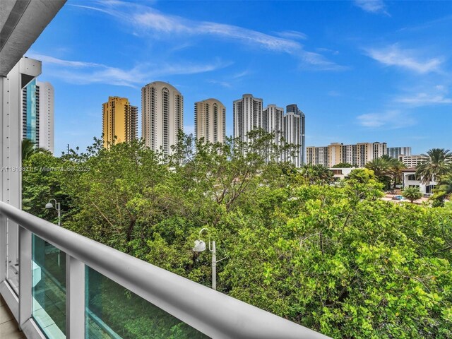 16500 Collins Ave Unit Th-10, Sunny Isles Beach, FL 33160 - balcony featuring a skyline view