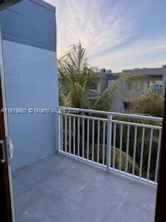 9367 Fontainebleau Blvd Unit G237, Miami, FL 33172 - view of balcony