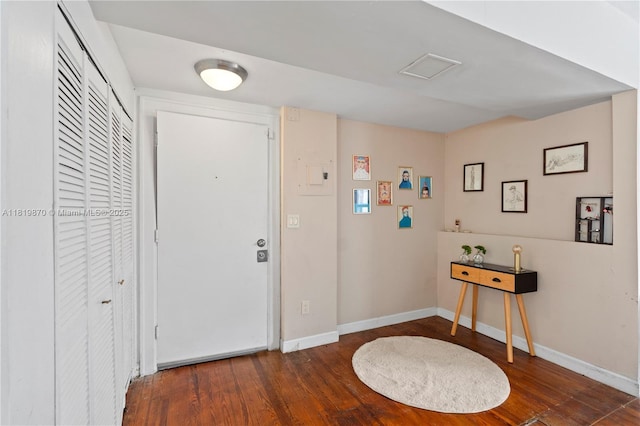 760 Meridian Ave Unit 3, Miami Beach, FL 33139 - entryway featuring wood finished floors and baseboards