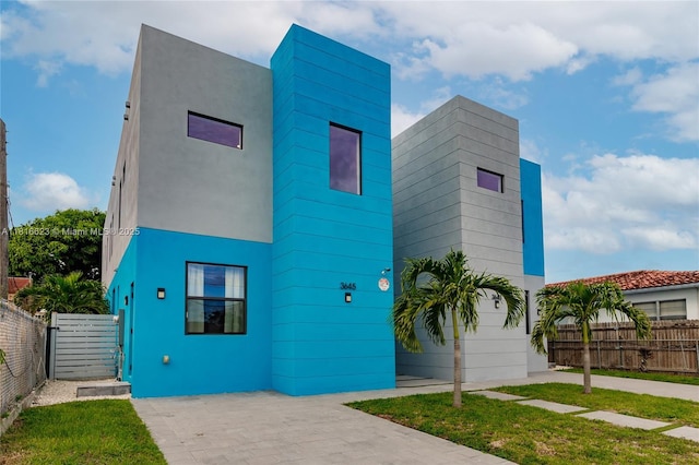 3645 SW 3rd St, Miami, FL 33135 - view of front of house featuring stucco siding