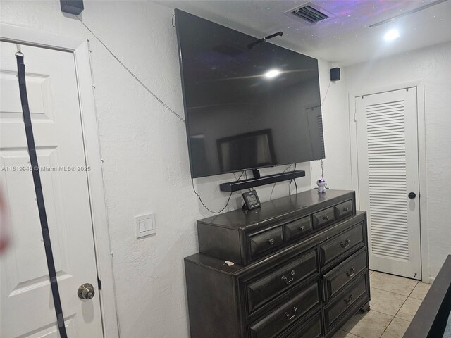 2510 SW 62nd Ave, Miramar, FL 33023 - detailed view of a textured wall