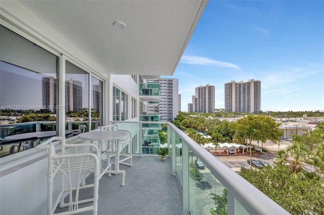 3233 NE 34th St Unit 611, Fort Lauderdale, FL 33308 - view of balcony