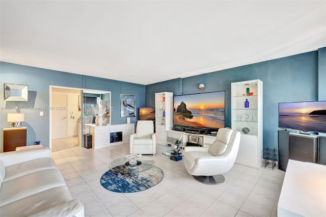 3233 NE 34th St Unit 611, Fort Lauderdale, FL 33308 - living area featuring light tile patterned floors