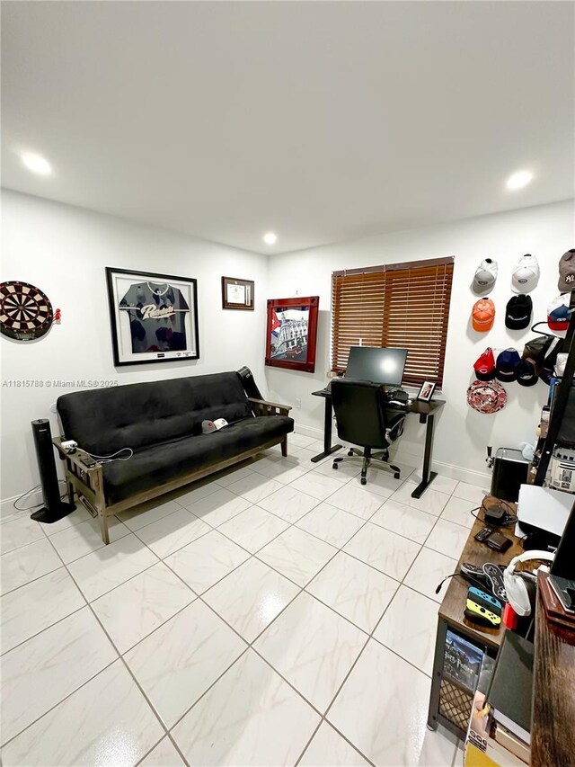 5975 SW 137th Ave Unit 902, Miami, FL 33183 - living area with recessed lighting and an office area