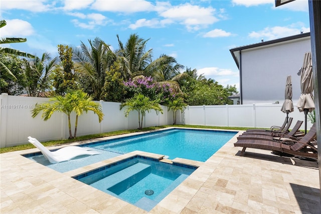 17540 SW 46th St, Miramar, FL 33029 - view of swimming pool with a fenced backyard, a patio area, and a pool with connected hot tub