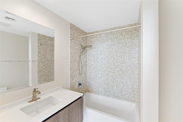 88 SW 7th St Unit 712, Miami, FL 33130 - full bath featuring washtub / shower combination and vanity