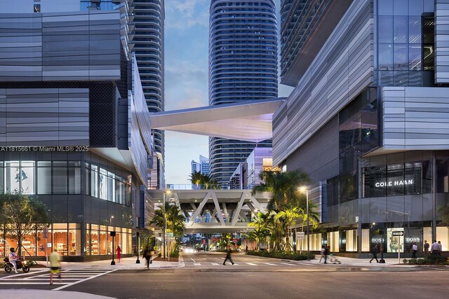88 SW 7th St Unit 712, Miami, FL 33130 - view of building exterior