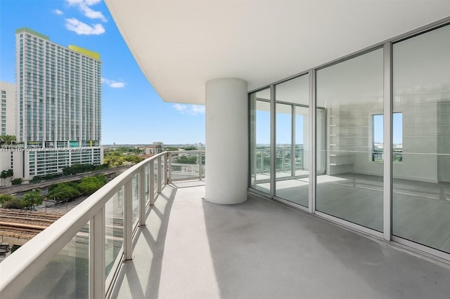 90 SW 3rd St Unit 1413, Miami, FL 33130 - view of balcony