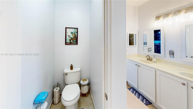 2389 NE 4th St, Homestead, FL 33033 - bathroom with double vanity and tile patterned flooring