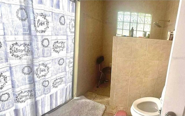 680 NW 111th Way, Coral Springs, FL 33071 - full bath featuring a shower and tile patterned floors