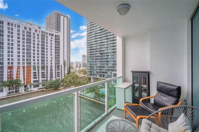 500 NE 29th St Unit 905, Miami, FL 33137 - balcony featuring a view of city