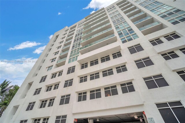 500 NE 29th St Unit 905, Miami, FL 33137 - view of apartment building / complex