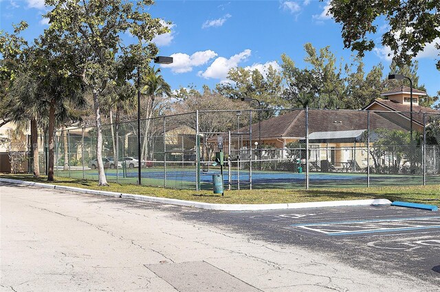 251 W Palm Cir W Unit 207, Pembroke Pines, FL 33025 - view of tennis court