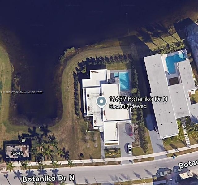 16639 N Botaniko Dr N, Weston, FL 33326 - photo 27