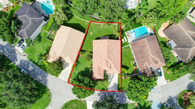 2060 Island Cir, Weston, FL 33326 - photo 2