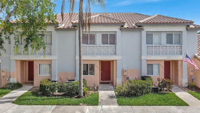 20865 NW 3rd Ln, Pembroke Pines, FL 33029 - townhome / multi-family property featuring stucco siding and a tile roof