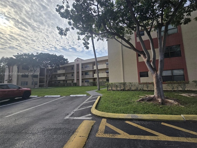 3396 Foxcroft Rd Unit 113, Miramar, FL 33025 - photo 2