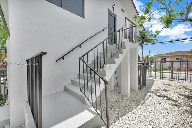 1805 SW 4th St, Miami, FL 33135 - view of stairway