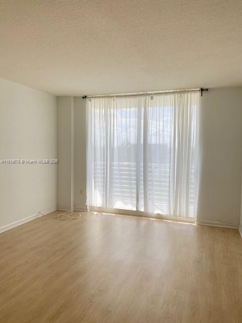2775 NE 187th St Unit 407, Aventura, FL 33180 - photo 9