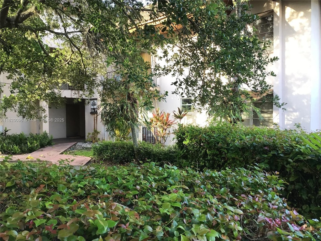 9472 SW 77th Ave Unit P2, Miami, FL 33156 - view of yard